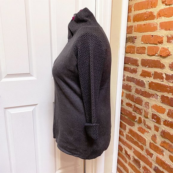 NWT Dakini Two Tone Diamond Print 3/4 Sleeve Crossover Neck Sweater - Picture 4 of 4